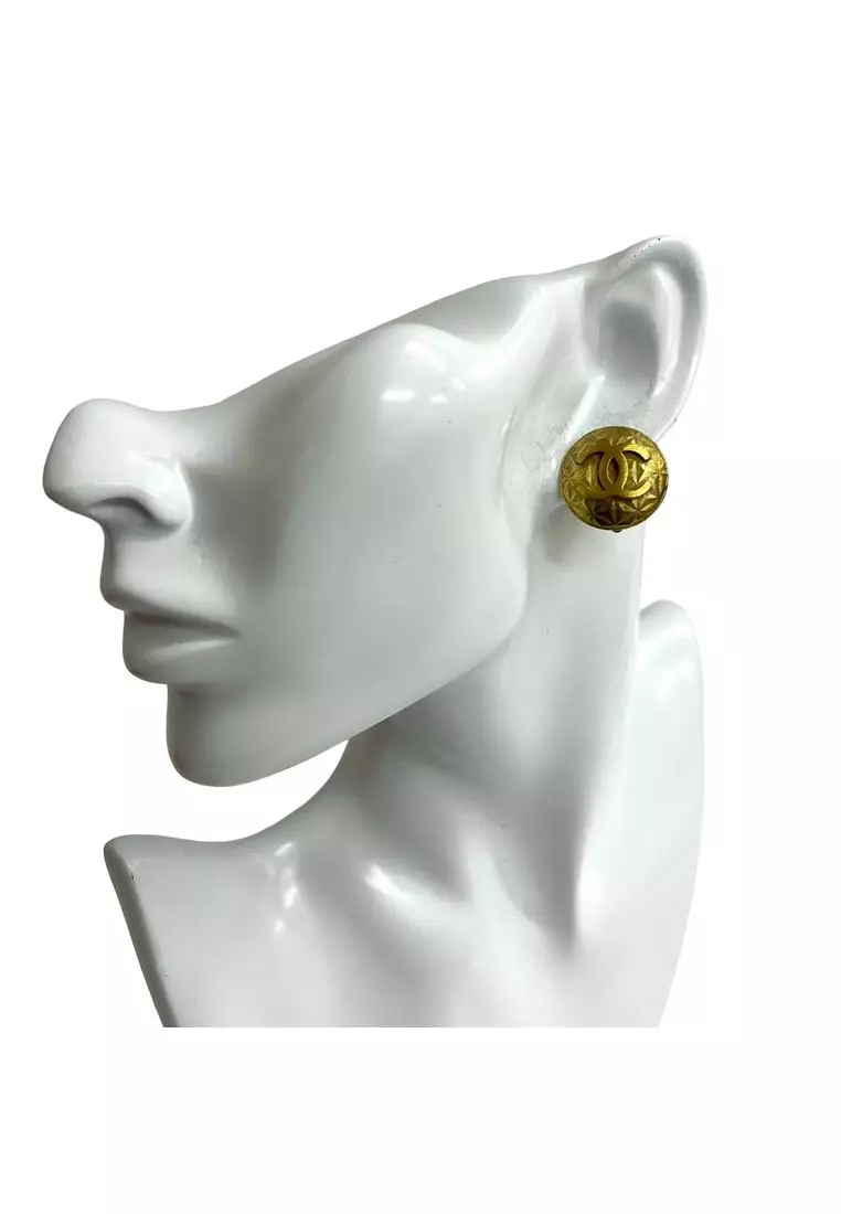 Pre-Loved Chanel Cc Gold Plated Clip On Earrings