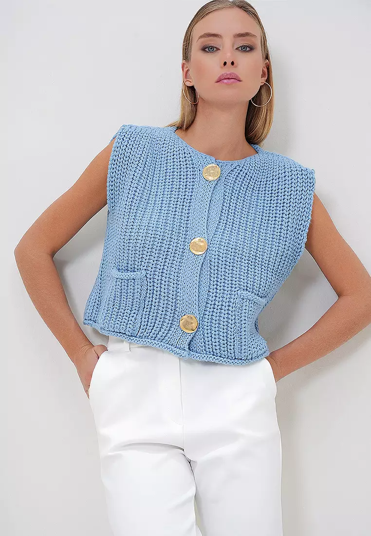 Buttoned Knit Vest