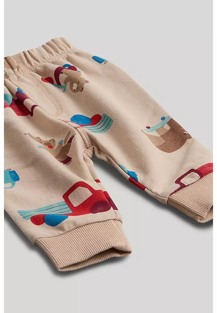 Transport Sweatshirt and Joggers Outfit