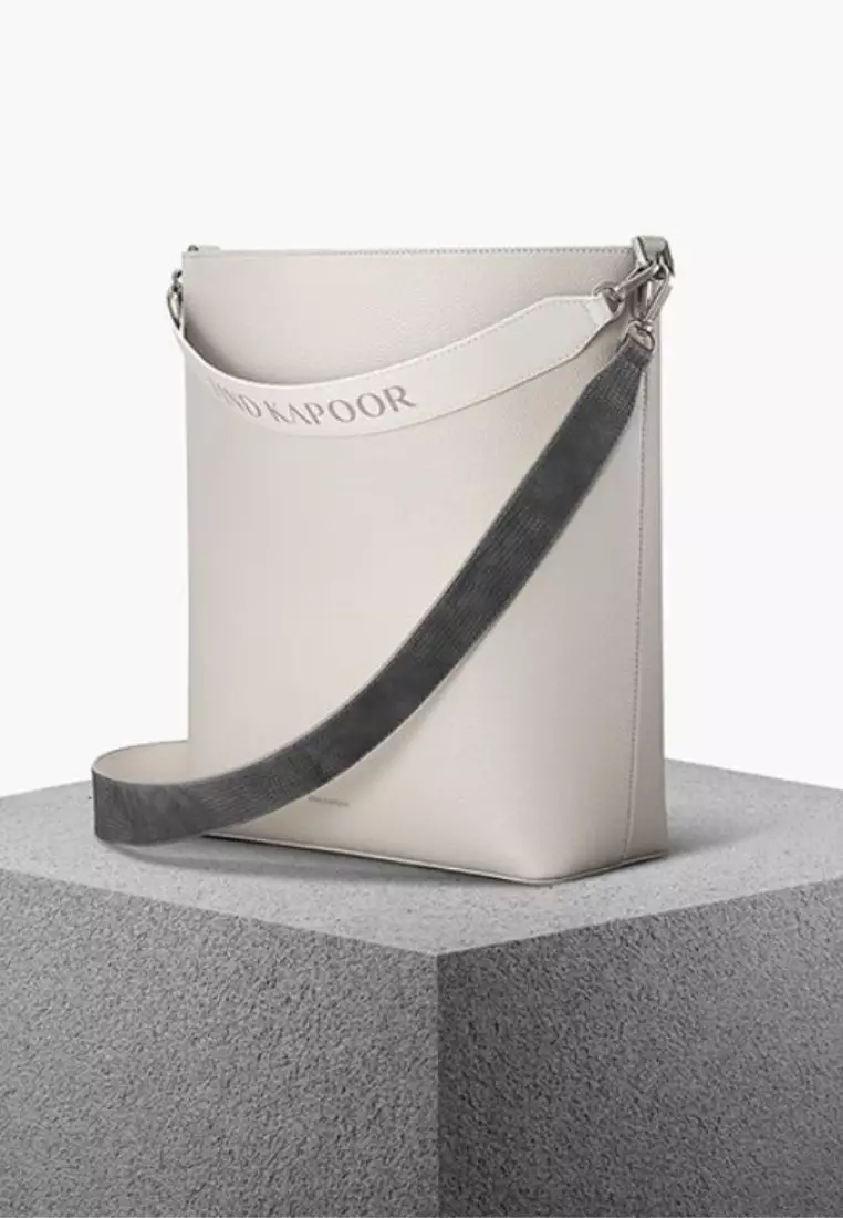 Find kapoor lekoo hotsell bag