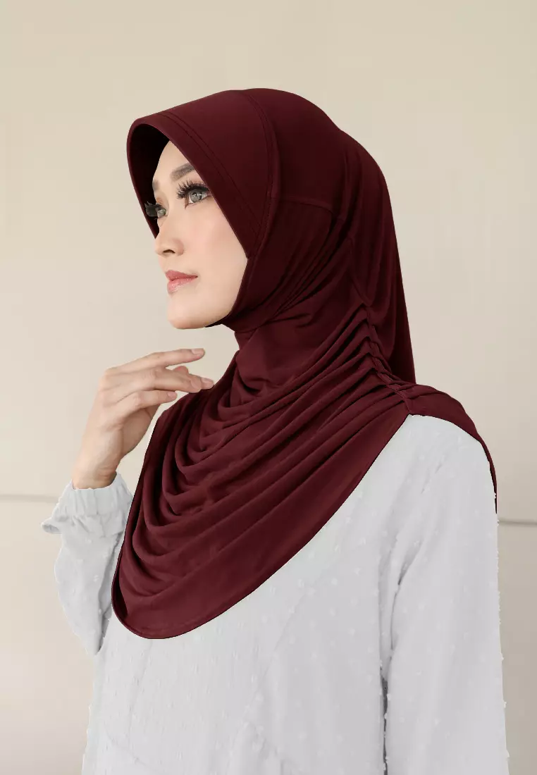 Zelena - Mahika Bergo | Hijab Instan Daily | Bergo Pad Kerut - Cherry Red