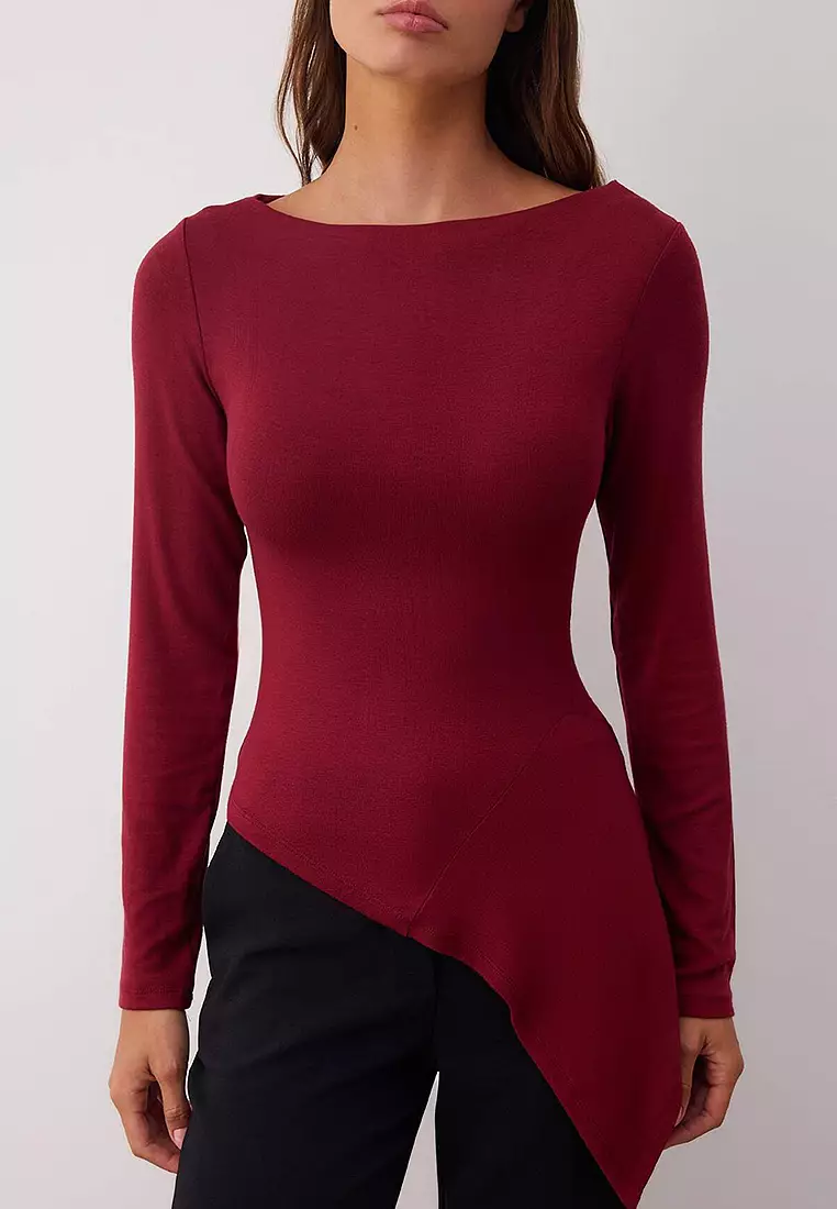 Asymmetric Knitted Blouse