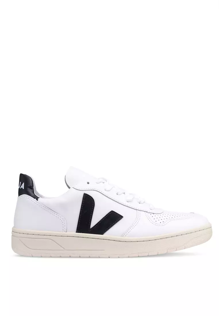 Discount on Veja  shoes - SKU: V-10 Leather Sneakers