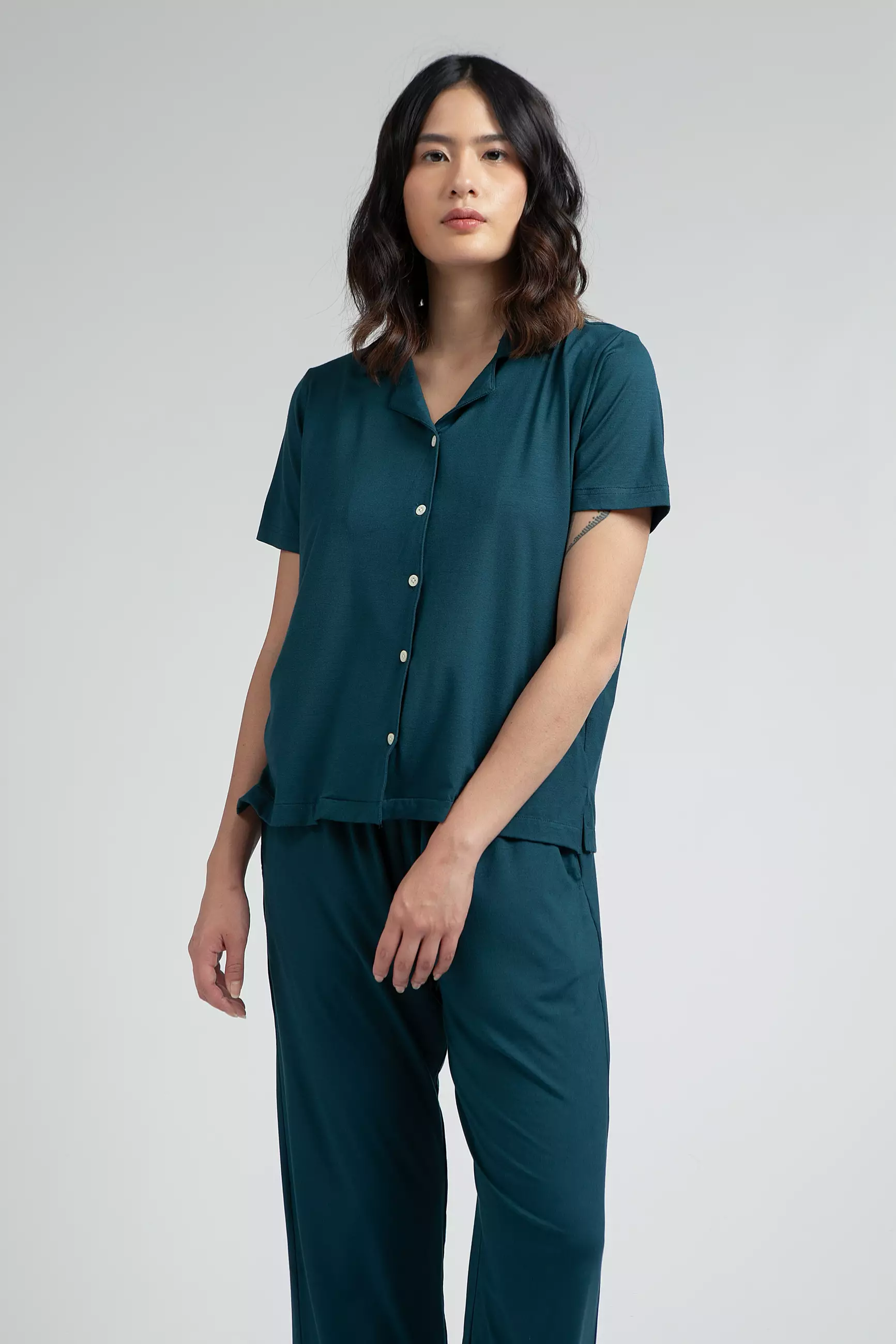 Piyama Set Wanita Lengan Pendek Ecovero | SARE Studio Sleepwear SUBI set in Teal