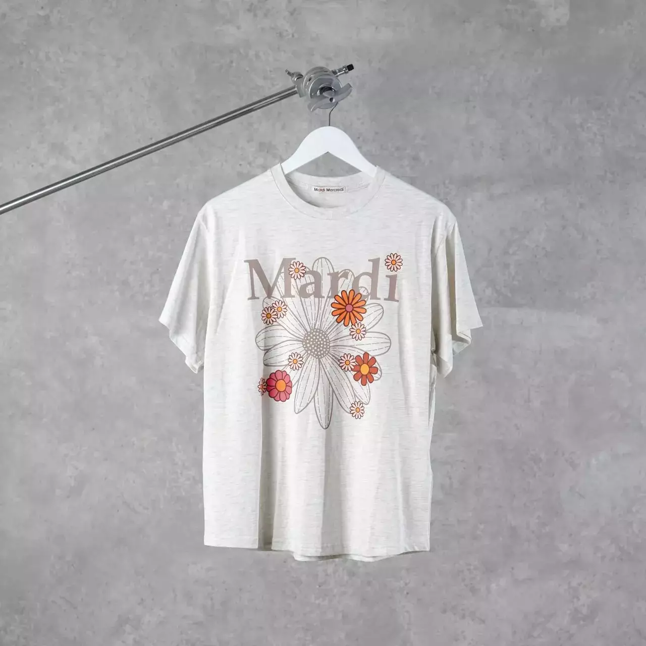 Kaos MARDI MERCREDI FLORAL BROWN OATMEAL SAND TSHIRT REGULER 100% ORIGINAL