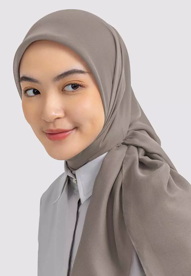 Ria Miranda Ash Brown Rarina Scarf