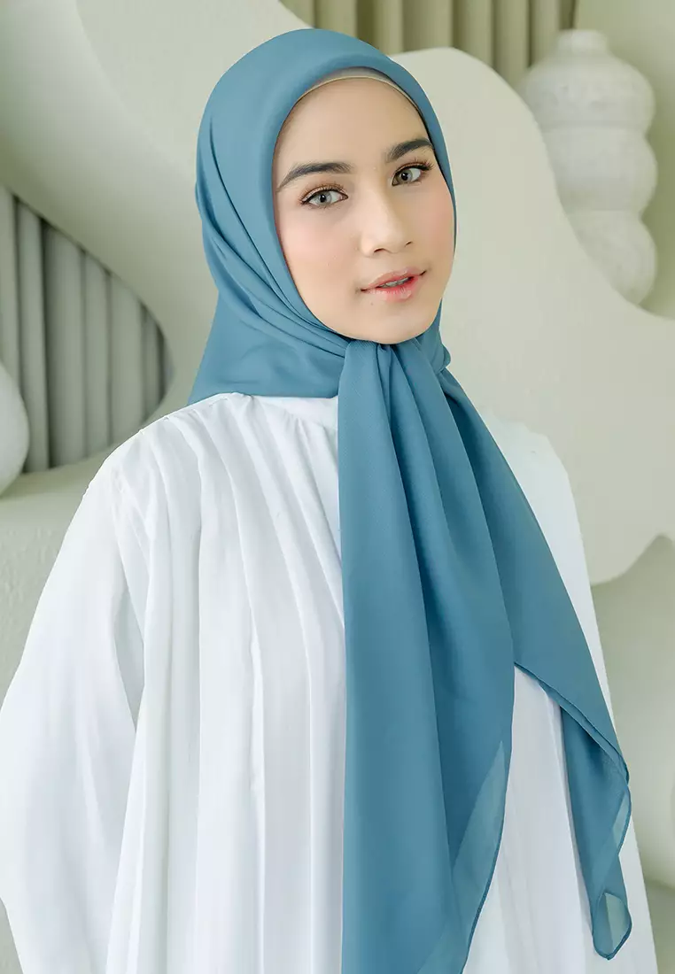 Polly Cotton (Hijab Segiempat Bella Square) Coral Blue