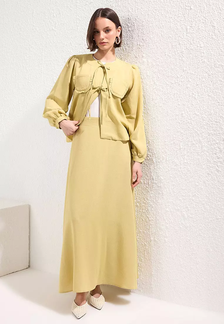 Light Khaki Binding Detailed Linen Blended Weaving Upper-Lower Team TCTSS25US00031