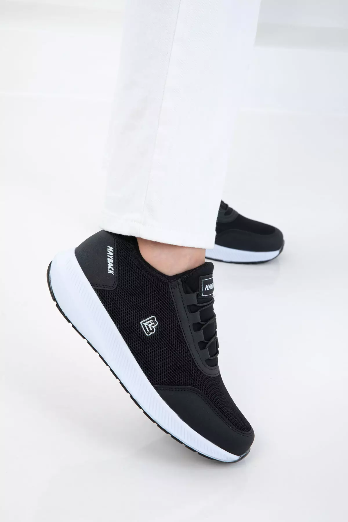 Black Women's Sneaker 20779