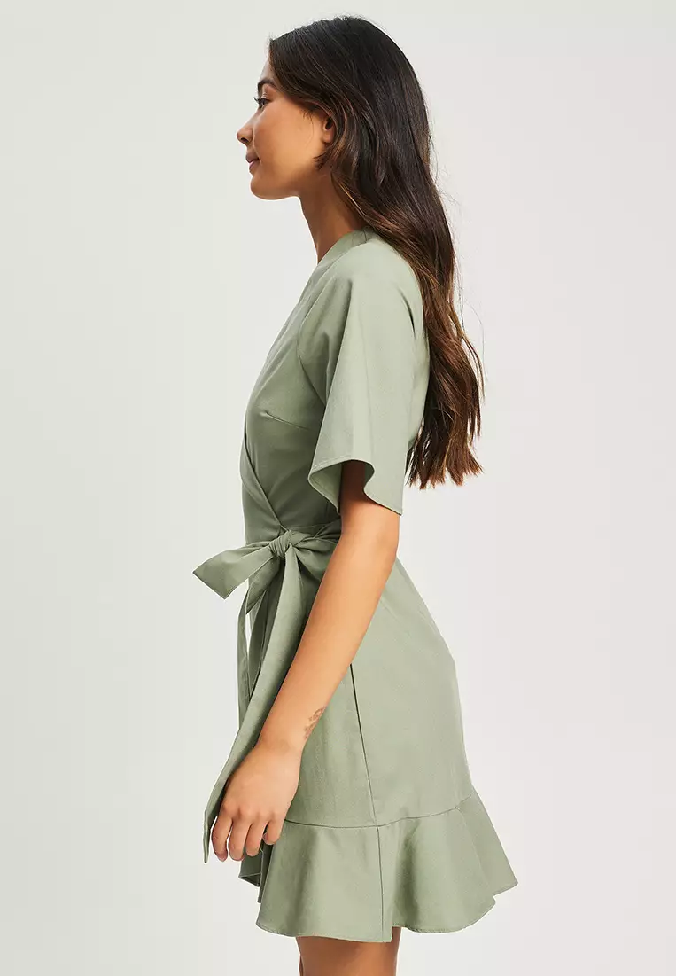 Buy REUX Stevie Wrap Dress Online ZALORA Malaysia