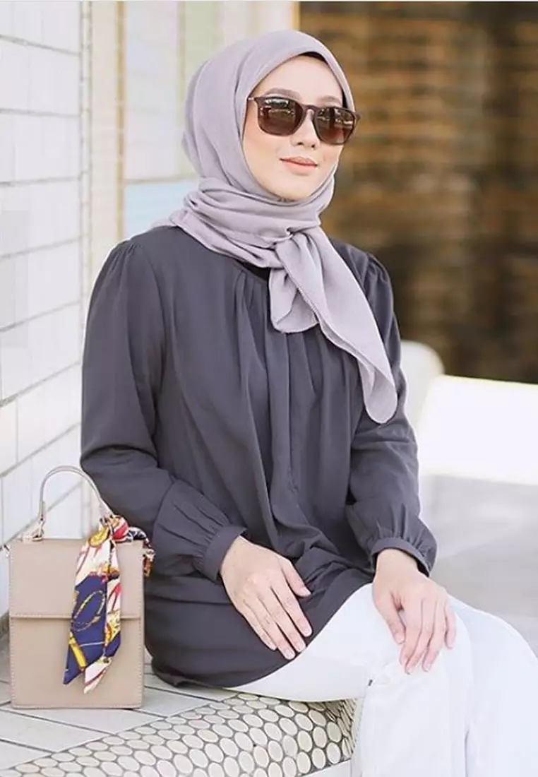 Lydia Blouse in Dark Grey