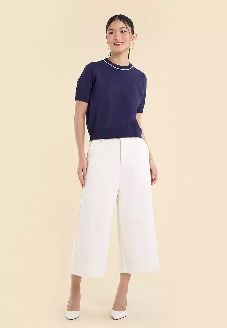 Dress Code Light Knit Top