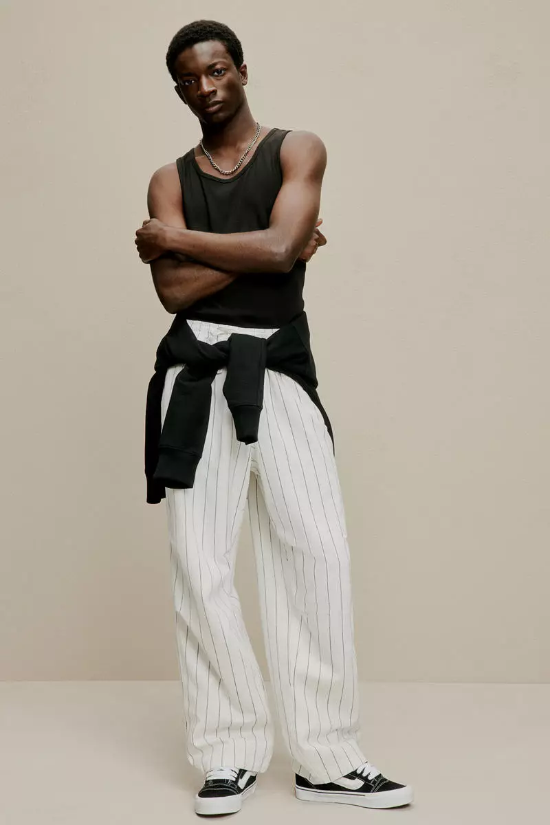 Loose Fit Twill trousers