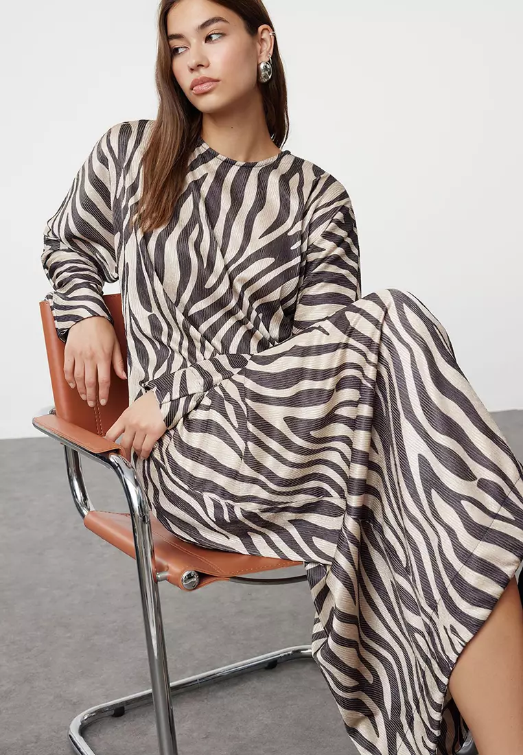 Beige Crinkle Knit Animal Zebra Pattern Dress TCTSS24EB00284