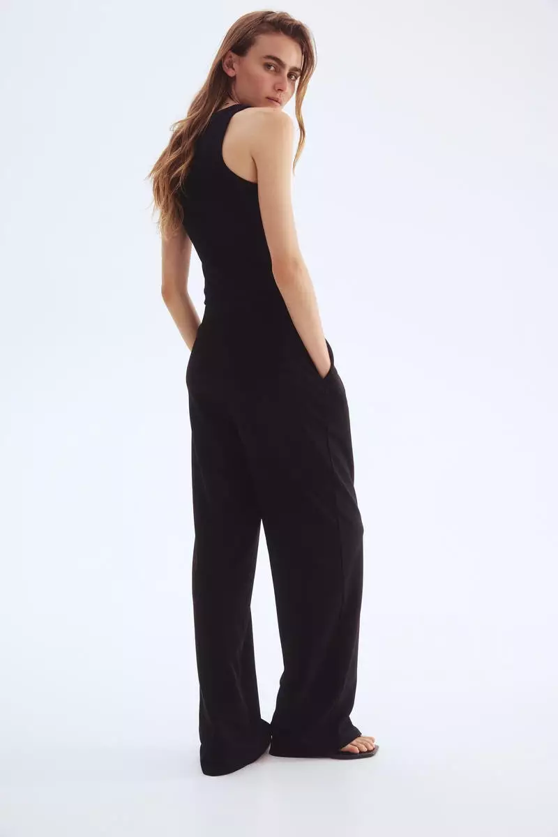 High-waisted tailored trousers