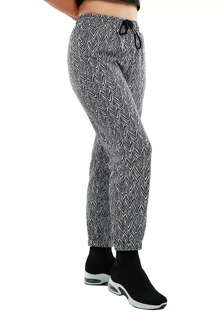 Patterned jogger pants online