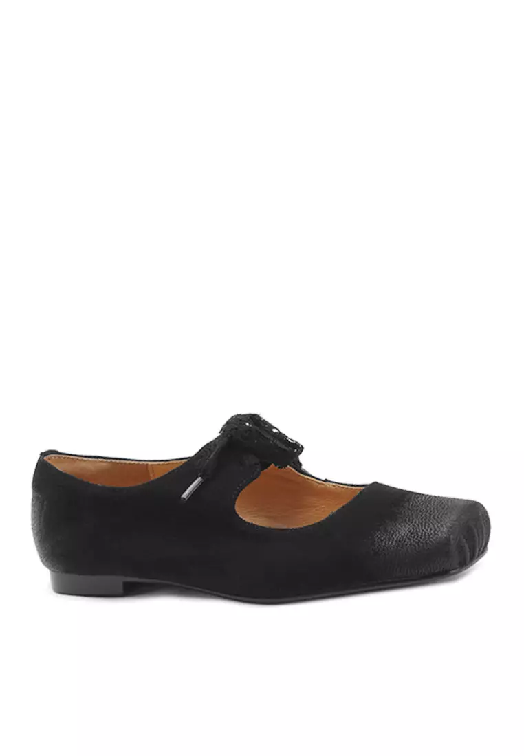 Mary jane best sale flat shoes
