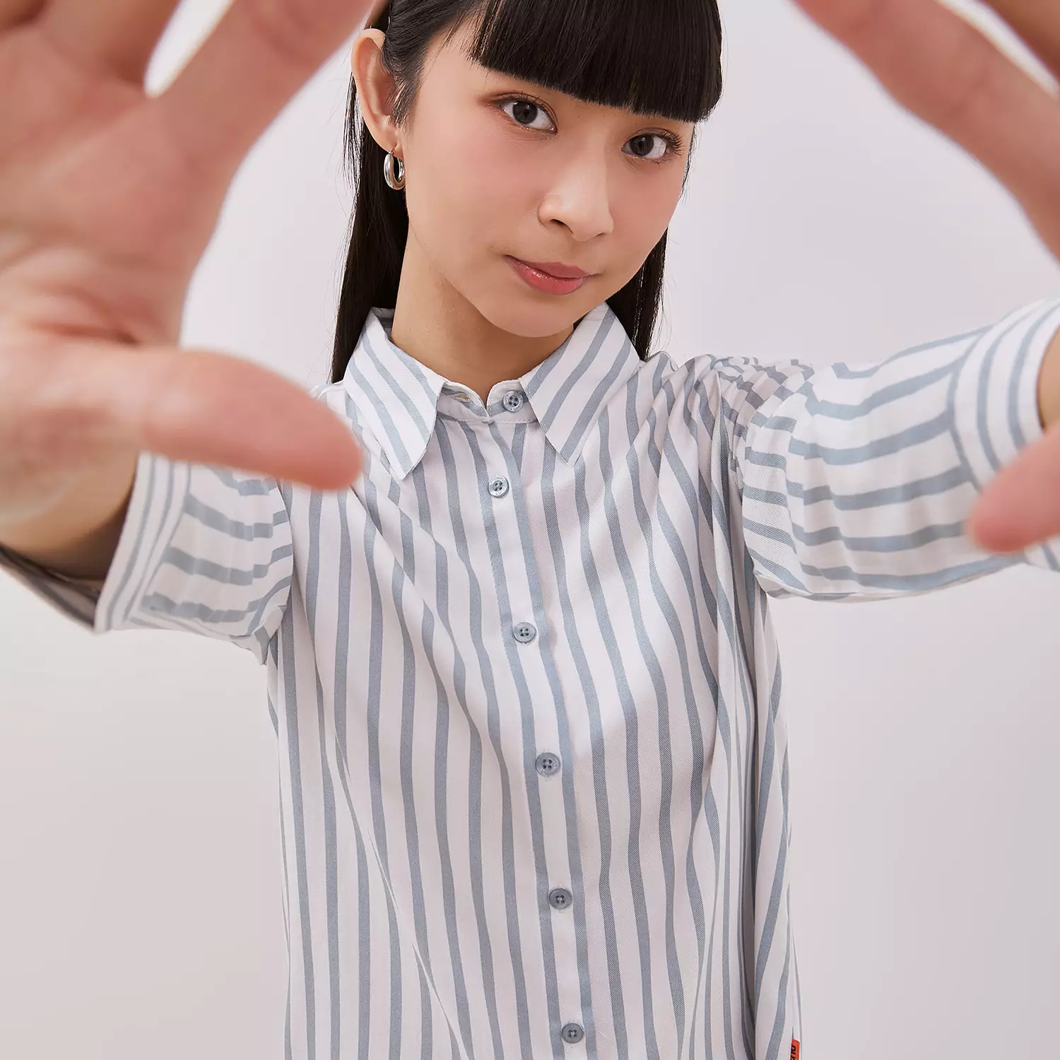 DUST Kemeja Garis Diany Dusty Blue (D.116457)