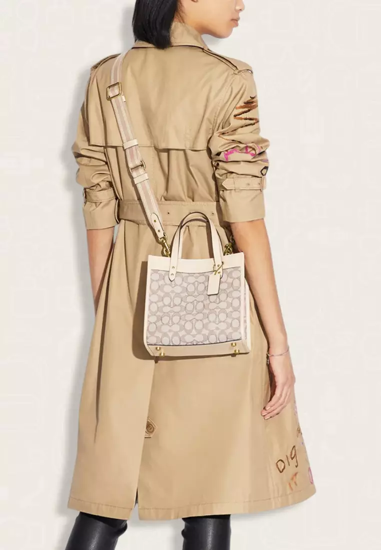 Coach Field Tote 22 In Signature Jacquard Stone Ivory 