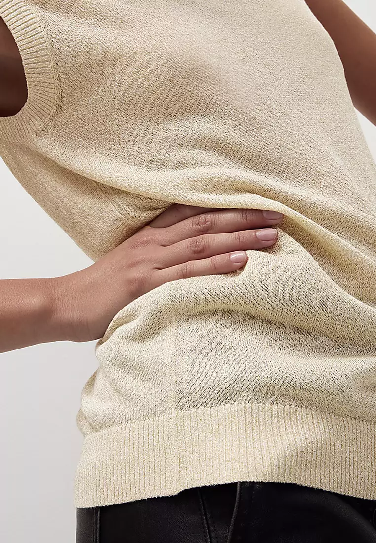 Ribbed Regular Fit Metallic Vest