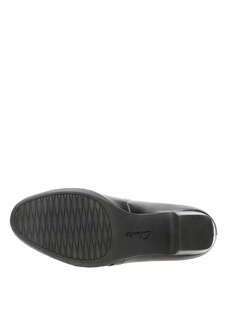 Womens Rosalyn Adele Court Shoes Black Leather - Wide Fit