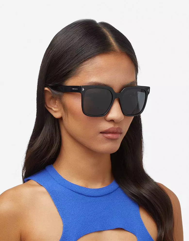 HAWKERS POLARIZED Black Dark EUPHORIA Sunglasses for Men and Women, Unisex. UV400 Protection. Official Product designed in Spain HEUP22BBXP