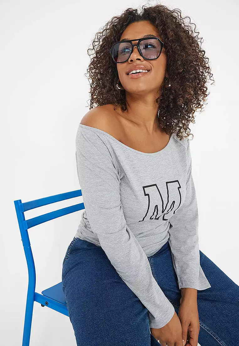 Plus Size Open Shoulder Jersey T-Shirt