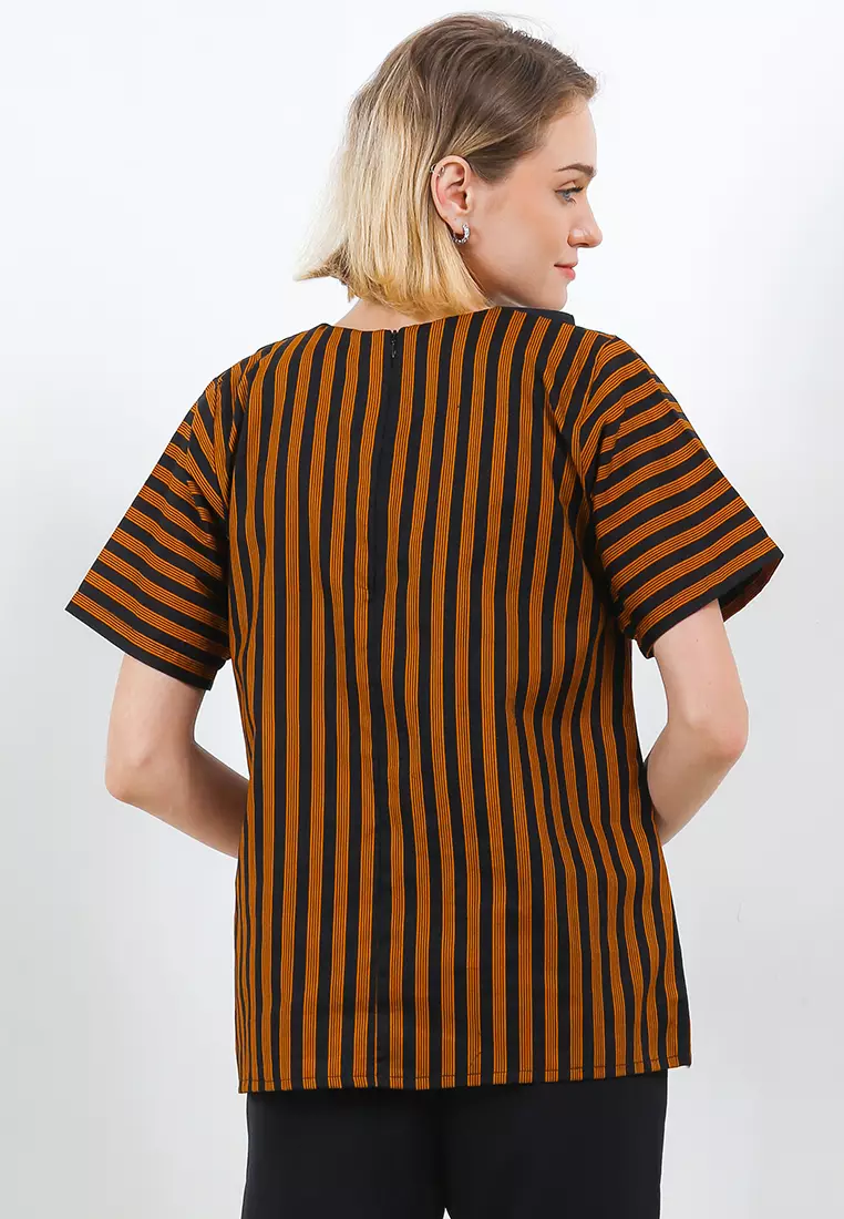 Alyssa Blouse Lurik Katun Lengan Pendek