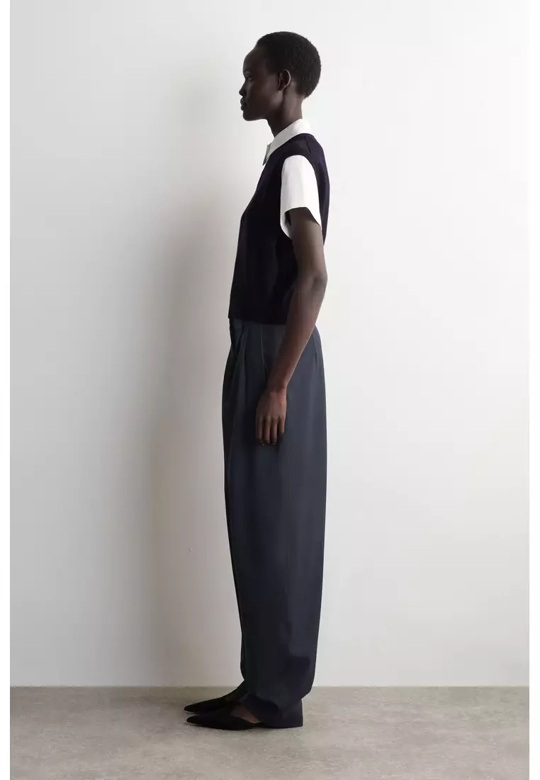 LAYERED MERINO WOOL SHIRT VEST