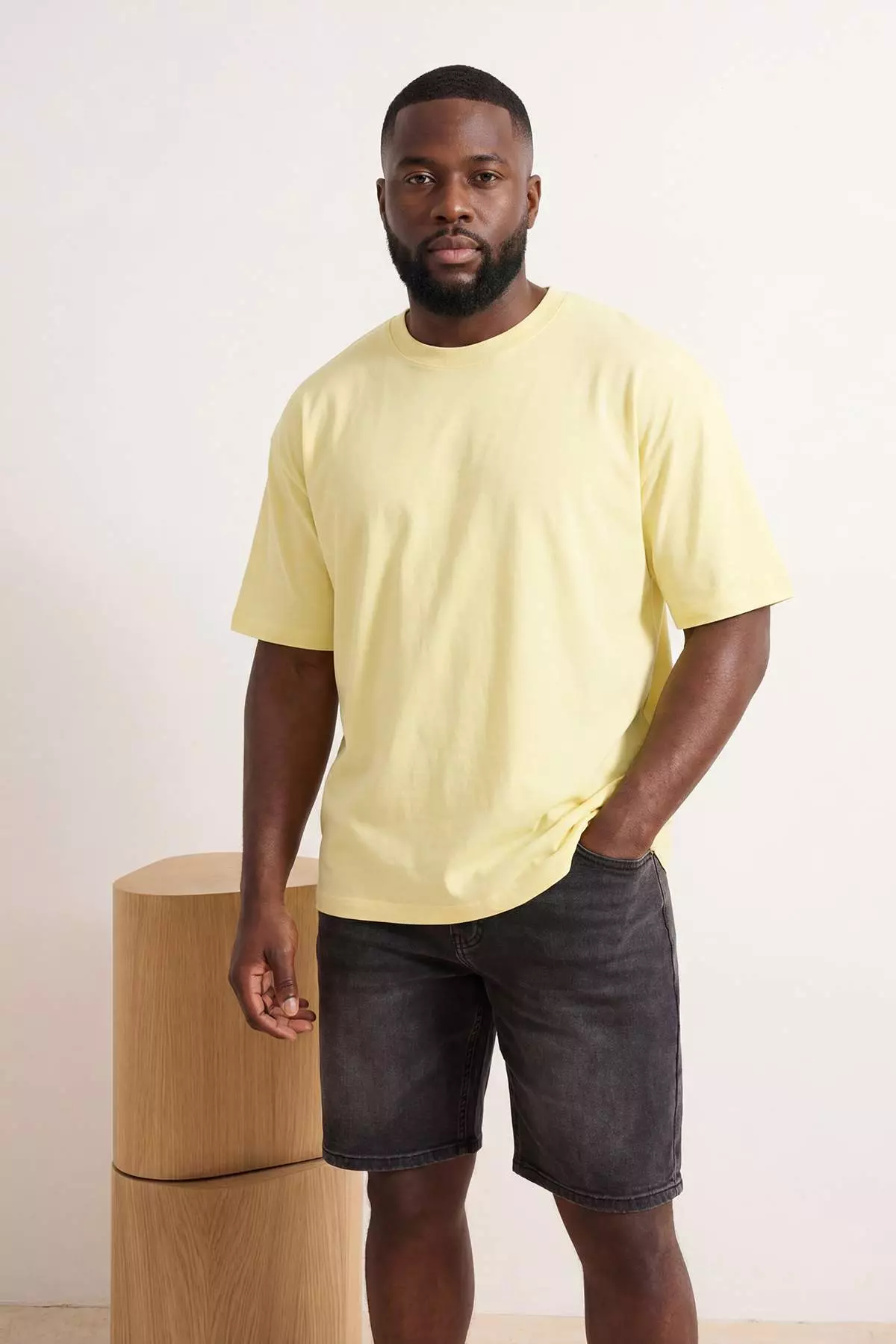 Big Size Yellow Oversized /Wide Cut 100% T-Shirt Tmnss23Ts00139