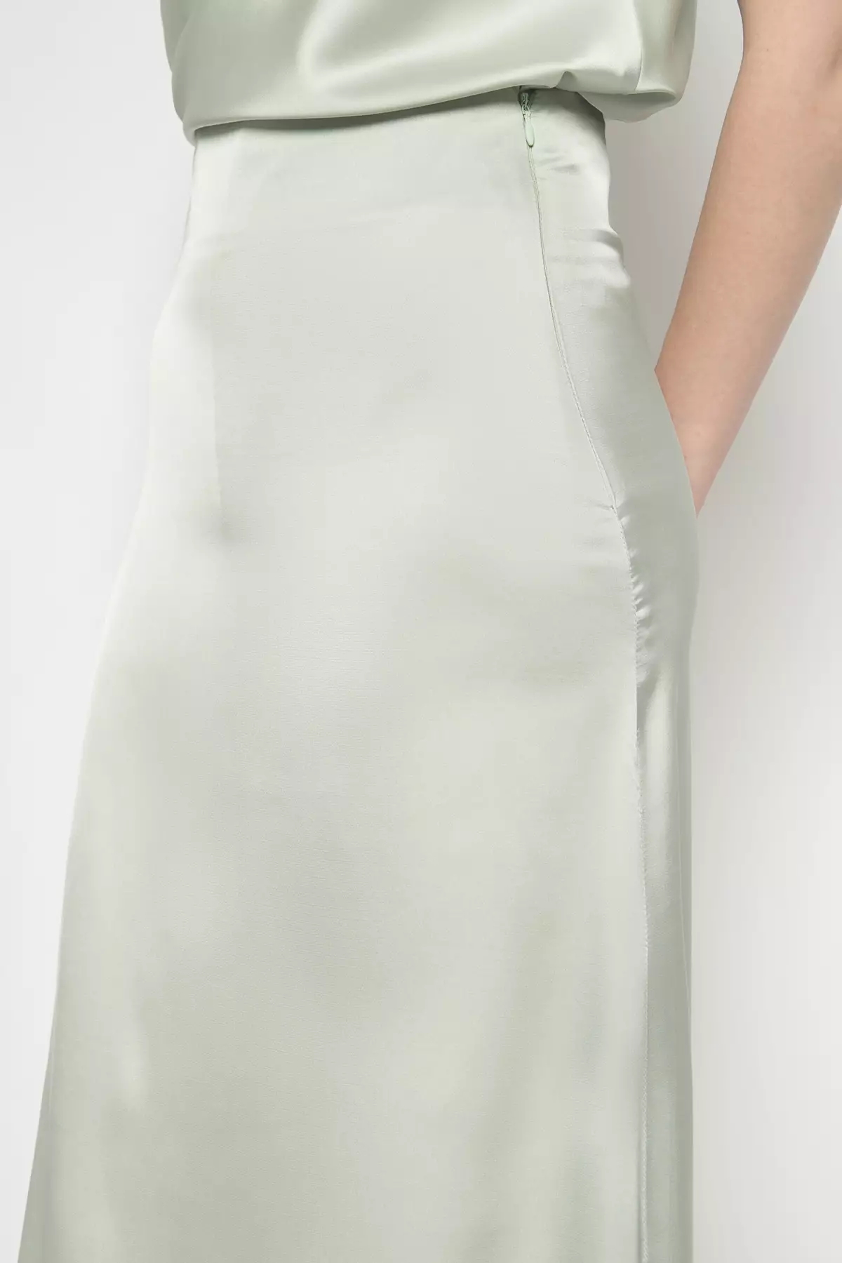 Constance Skirt in Mint