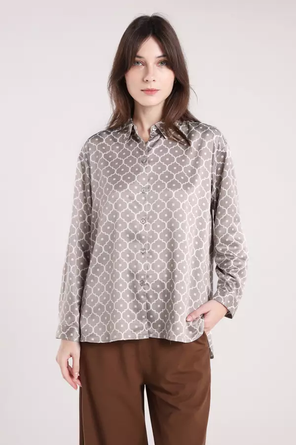 MINIMAL - Serine - Kemeja Satin Motif Geometris - Beige Warna Beige