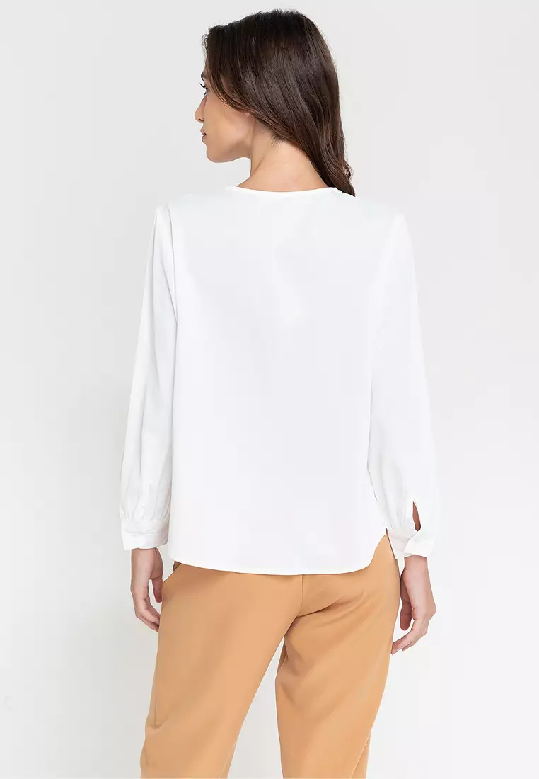 Cartel Flat Collar With Bishop Sleeves Top