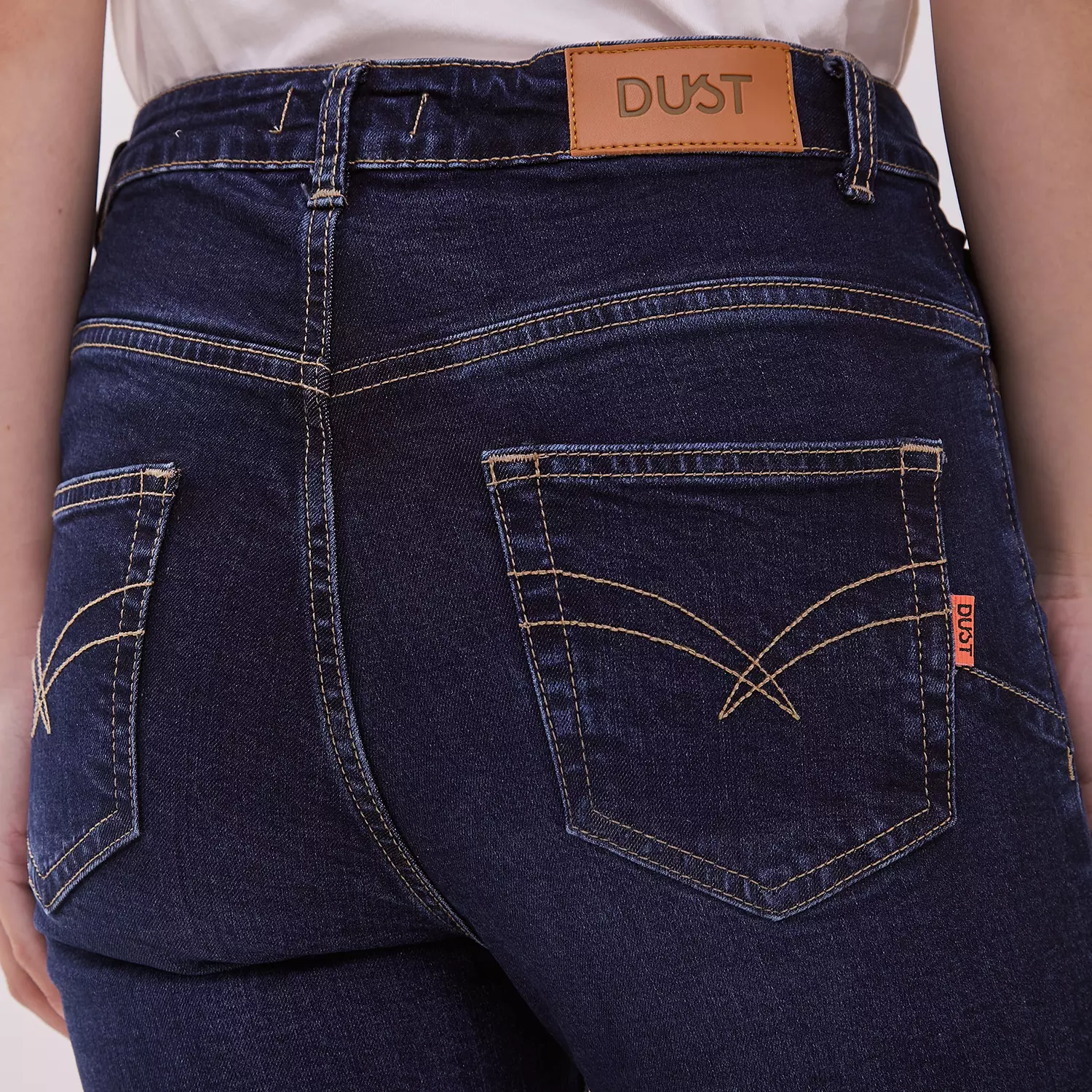 DUST Celana Kick Out Crop Jeans Amerta Navy Comfease (D.31309)