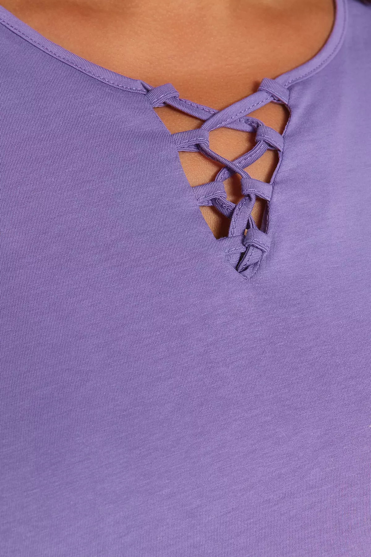 Plus Size Lacing Detailed T-Shirt