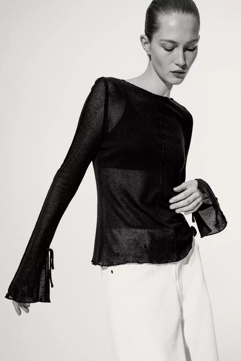 Knitted boat-neck top
