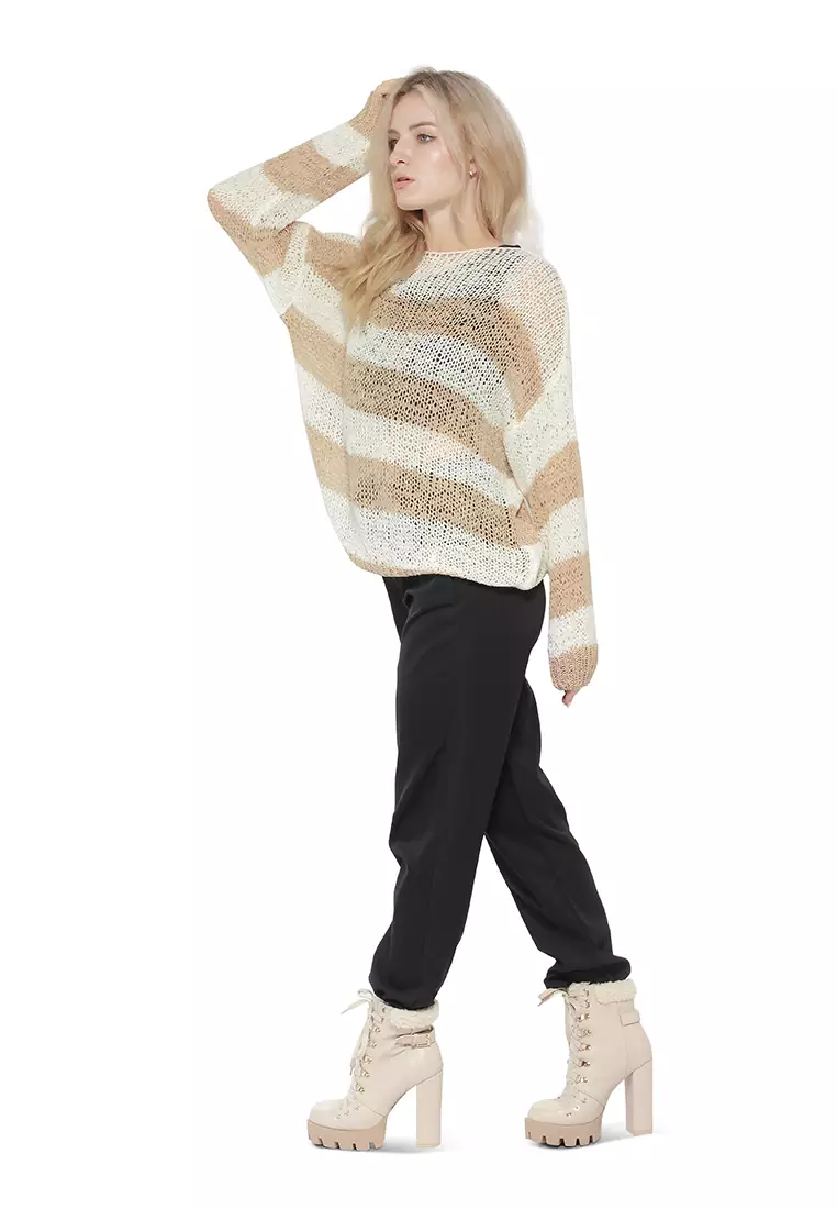 Atasan Rajutan Kebesaran Khaki