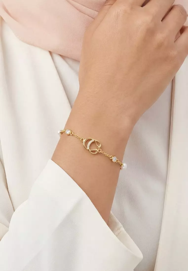 Unbreakable You Pearl Bracelet in Gold