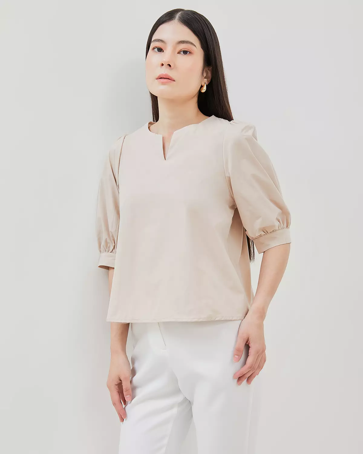 WOMEN'S CREAM V-NECK PUFF SLEEVE BLOUSE