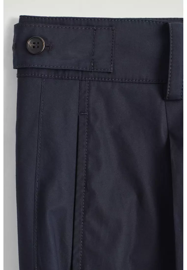 PLEATED COTTON BARREL-LEG TROUSERS