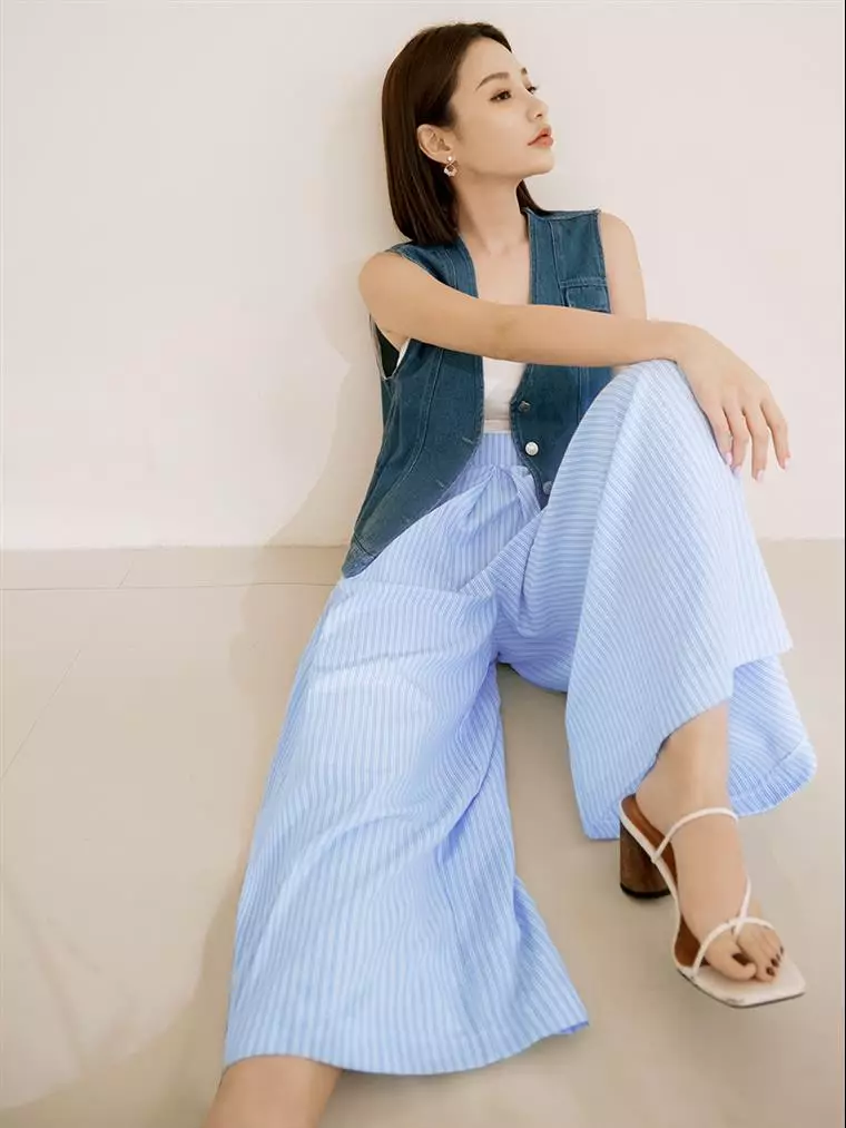 Simple Striped Pleated Wide-Leg Trousers [BA7158]