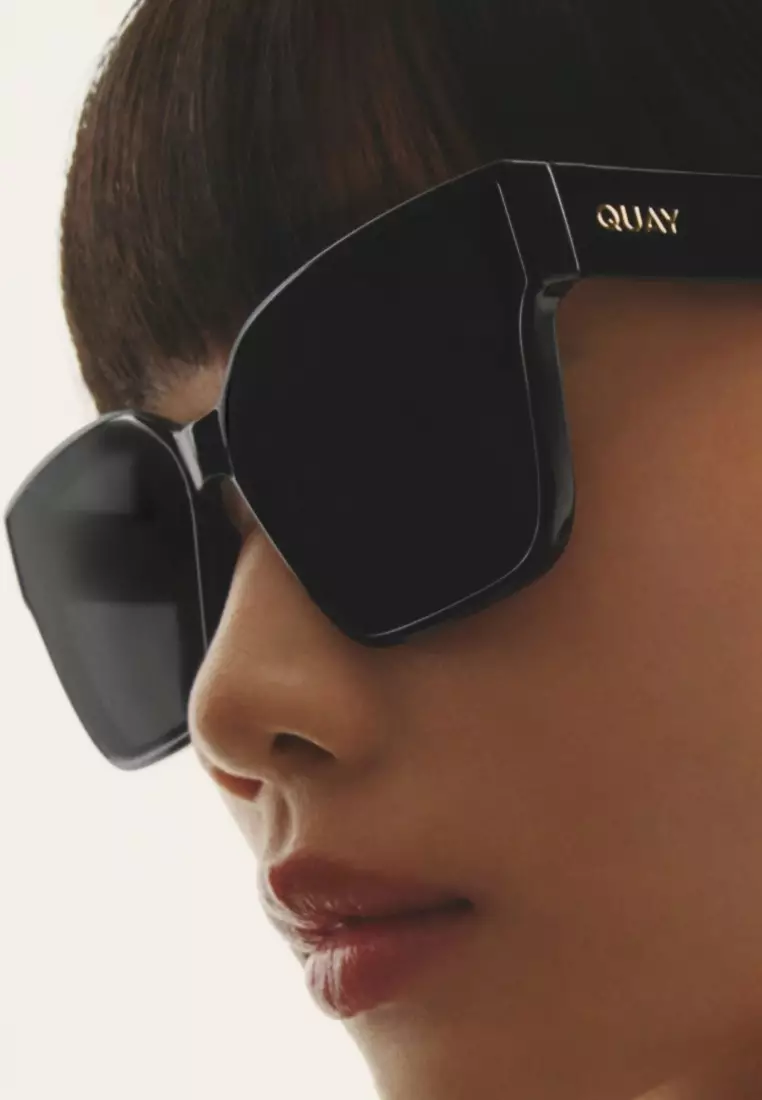 QUAY Drive In Sunglasses - Black/Black Polarized