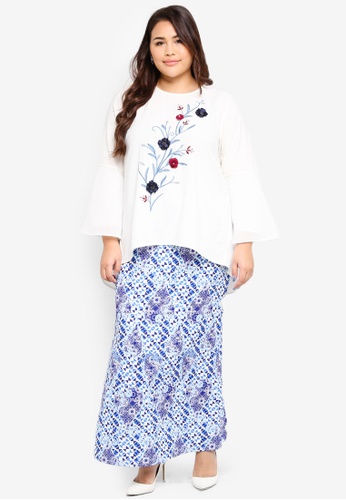 Flare Sleeve Embroidered Kurung from Ms. Read in white and Blue