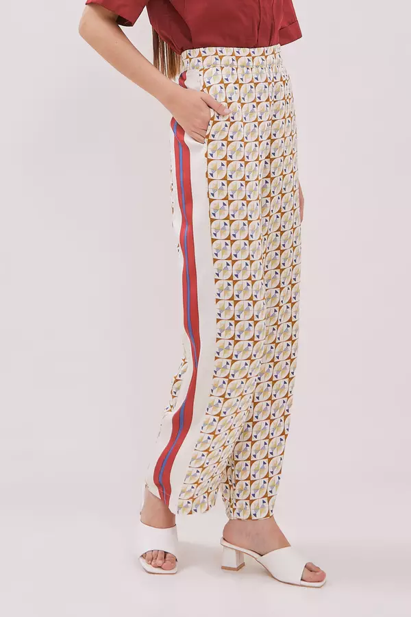 MINIMAL - Adelly - Celana Satin Motif geometris - Beige Warna Beige