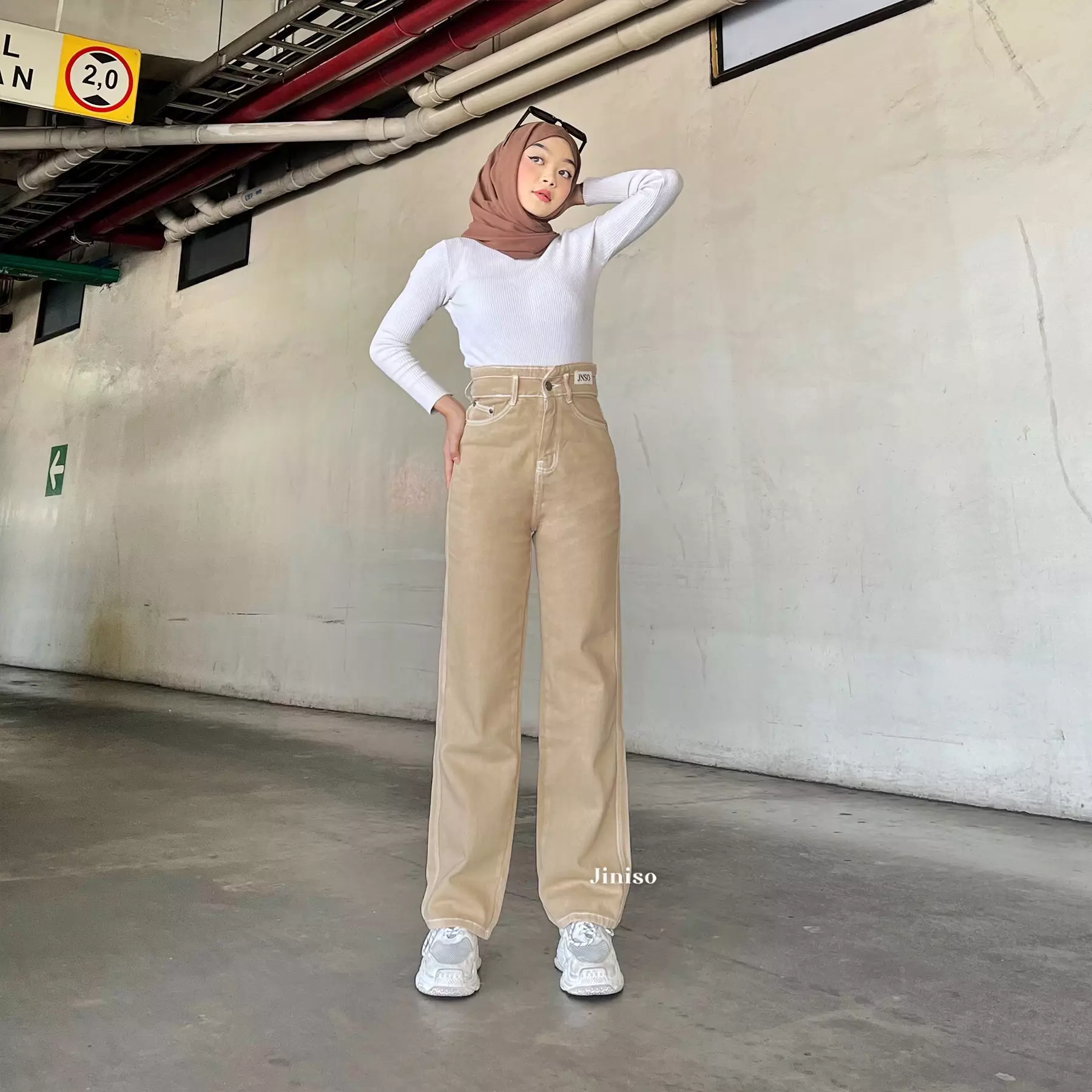 Ultra Highwaist Loose Jeans 227 LEVEL UP