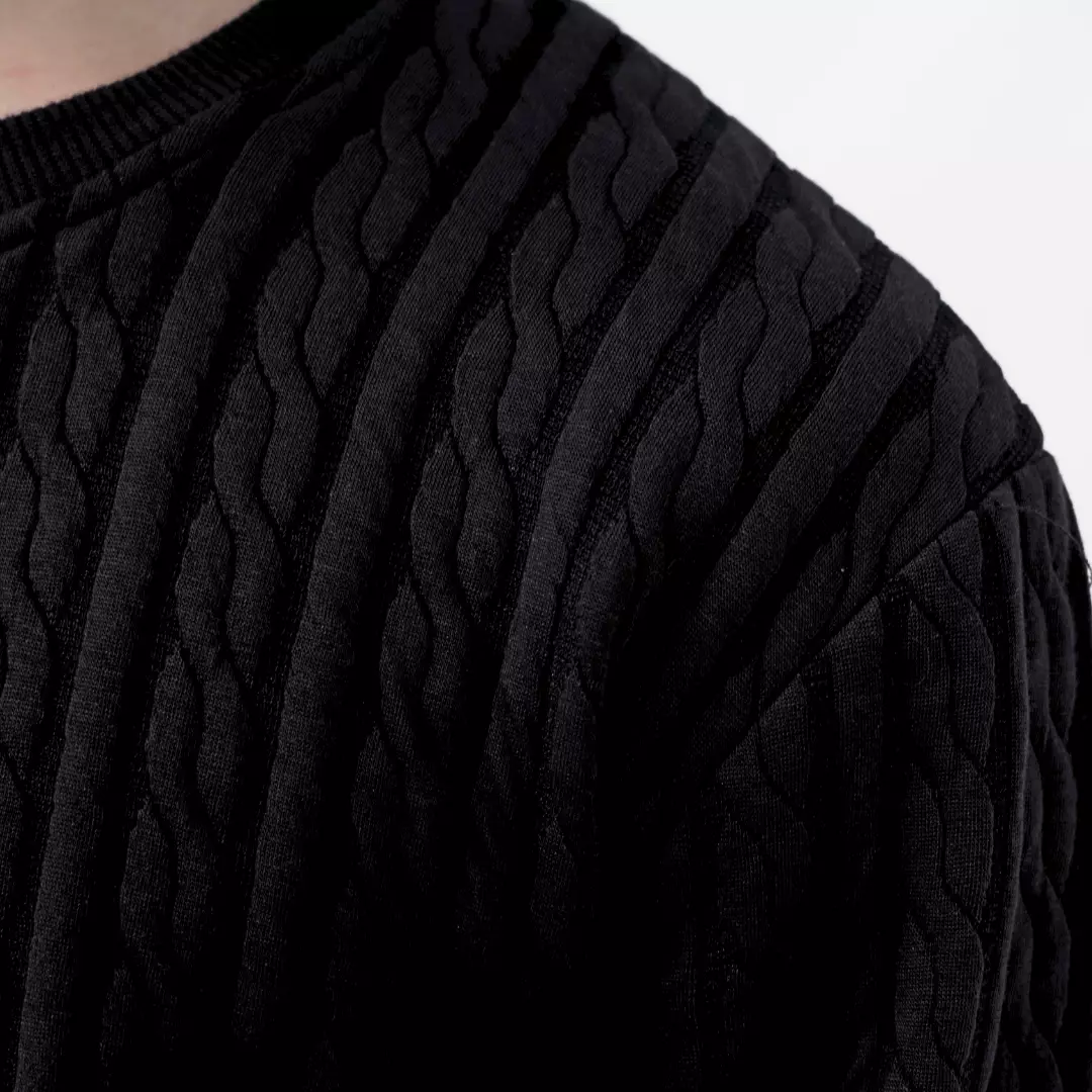 Ryusei Sweater YURA Knit Black – Sweater Knit dengan Tekstur Unik