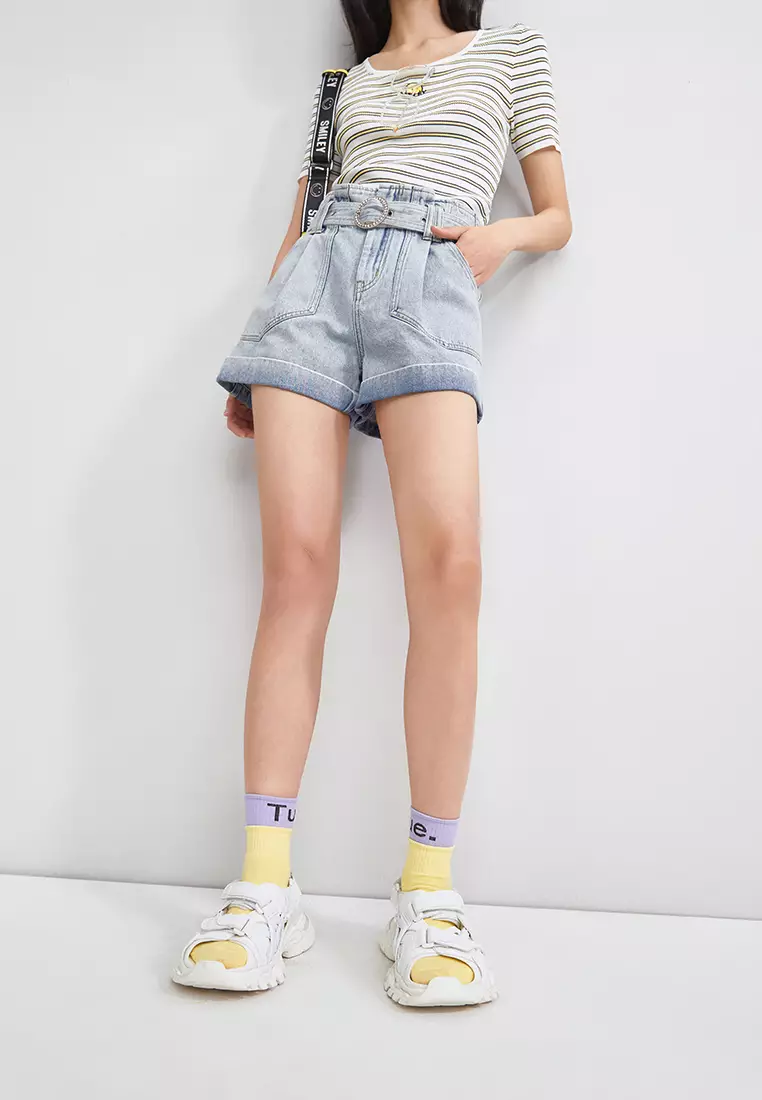 Loose Cuff Light Washed Denim Shorts