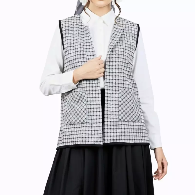 Blazer Batik Wanita - Bhatara Batik Jisoo - Rompi Batik Modern Tanpa Lengan
