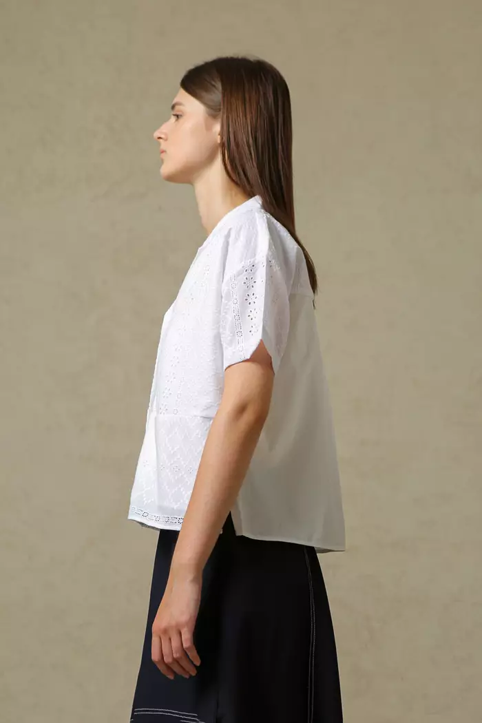 COTTONINK Studio - Atasan Kemeja Wanita Off-white Embroidery Cardin #StudioSummerCollection