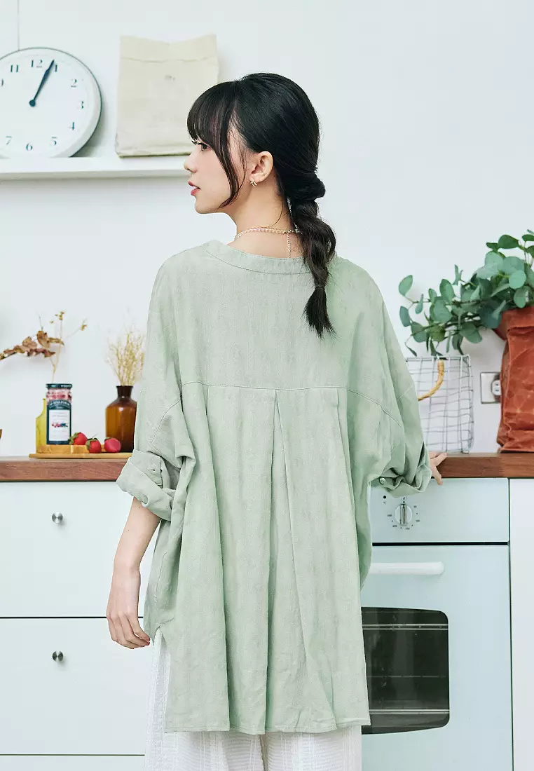 立體織紋中山領前短後長貝殼排扣寬鬆襯衫《AB19254》